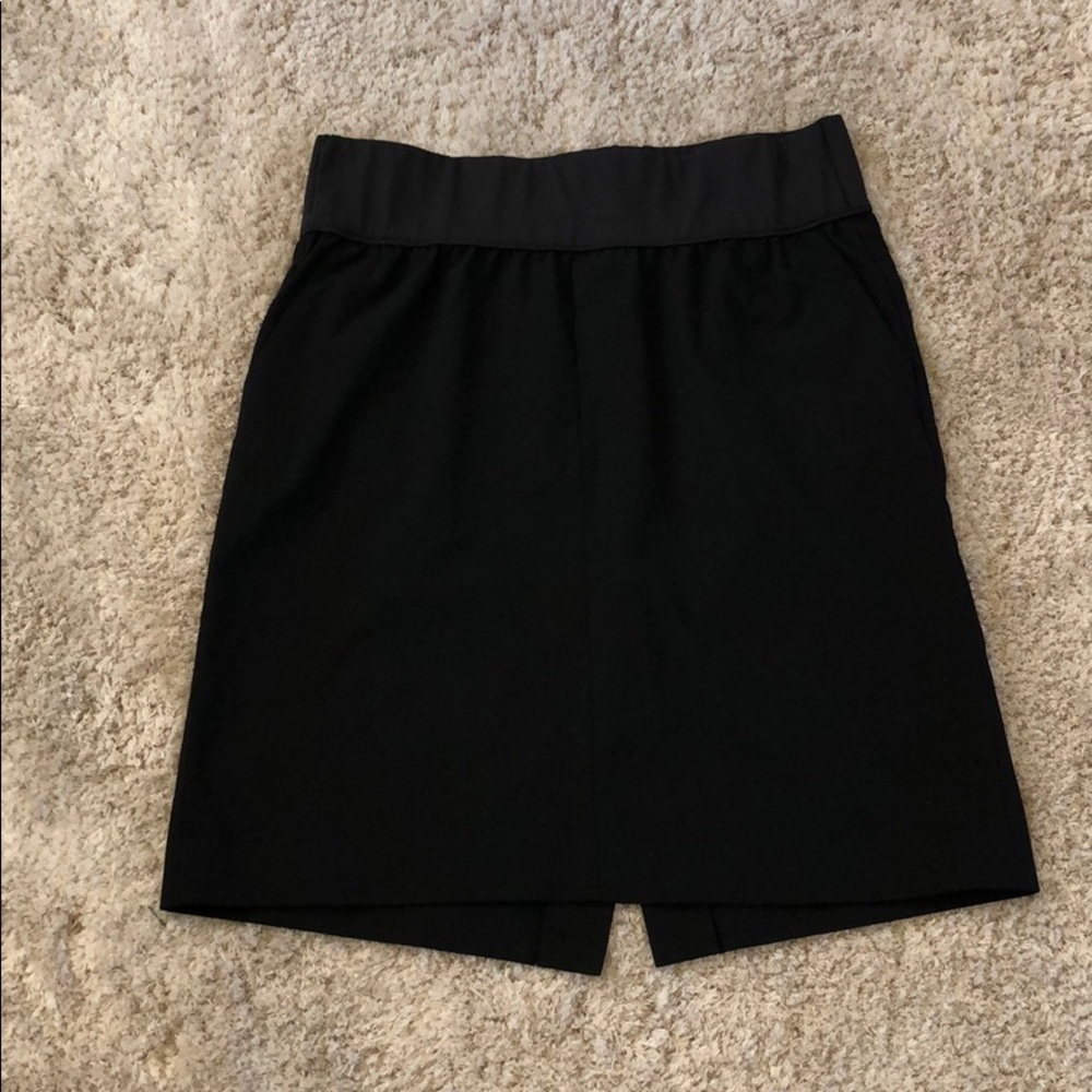 GAP maternity skirt